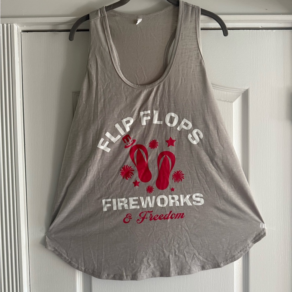 Women’s Gray Graphic Tank Top - Flip Flops Fireworks